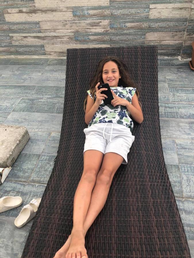 Chaki Hotel يوريكي المظهر الخارجي الصورة